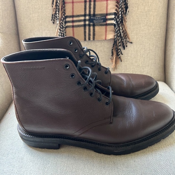 Men’s Burberry Brown Leather Boots size 45